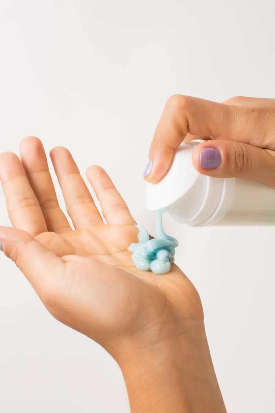 Cosmetica-Crema-en-frio-CBD-Cannacbd-2 Crema de masaje con CBD - Efecto frío